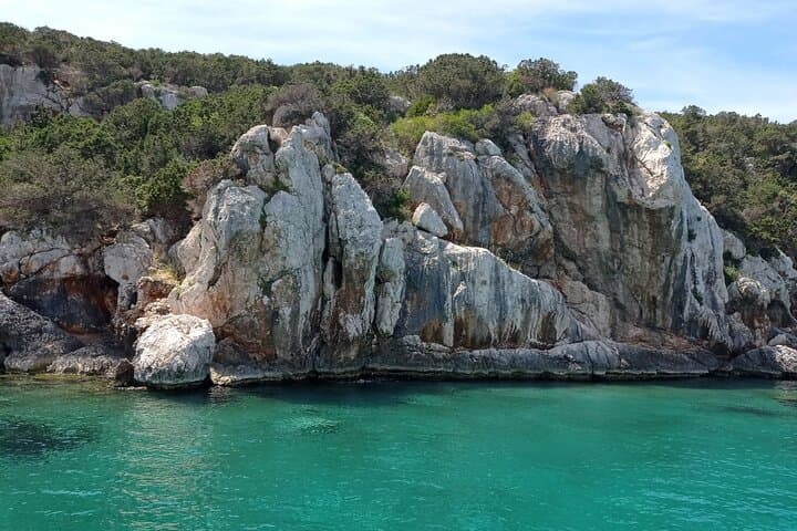 15m sailing boat excursion with Lunch included in Alghero