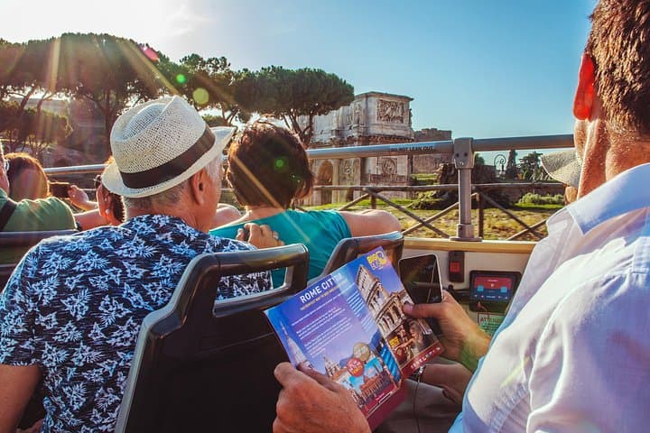 Civitavecchia Port Rome Hop-On Hop-Off Bus with Transfer