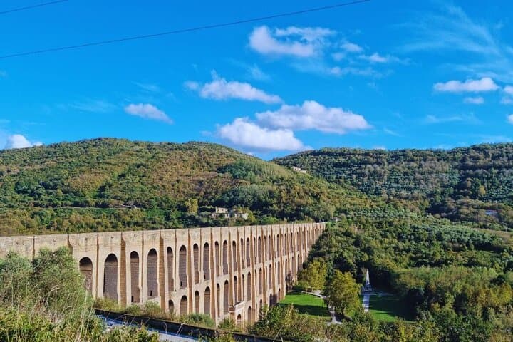 Enjoy panoramic views on the Monte Longano trail, heading to Sant'Agata de' Goti