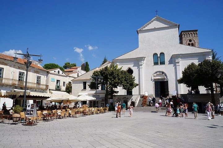 Ravello: the cathedral and the square