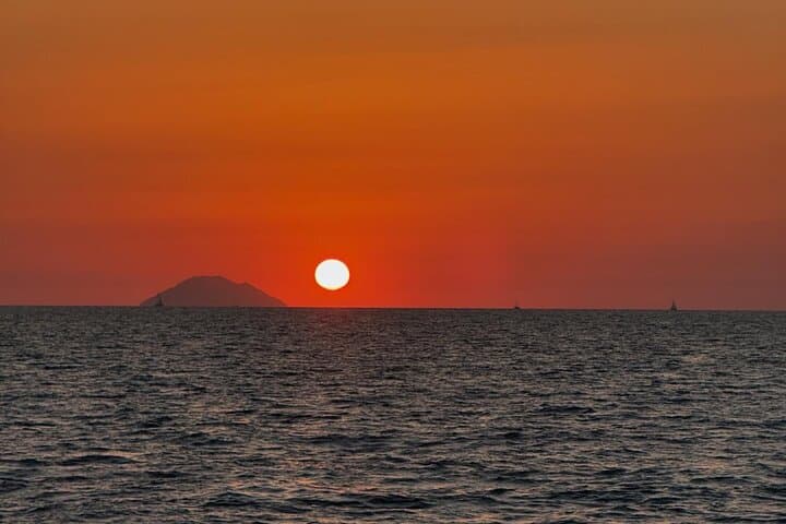 7 Days Sailing the Stunning Aeolian Islands by Catamaran
