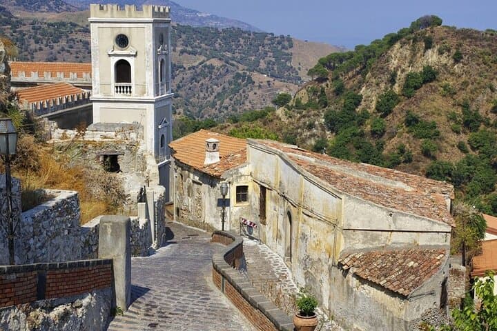 Private Palermo Mafia History & Nature Tour