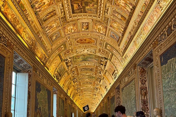 Vatican Museum & Sistine Chapel Tour-St Peter’s Basilica Optional