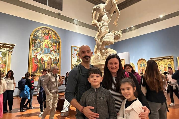 Kid-Friendly Florence Accademia Tour w Michelangelo's David & City Wonders