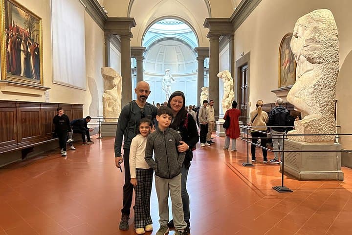 Kid-Friendly Florence Accademia Tour w Michelangelo's David & City Wonders