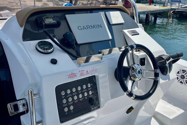 Command station of our Xamira outboard