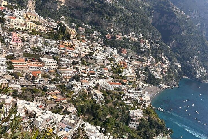 Private Transfer from Amalfi to Naples