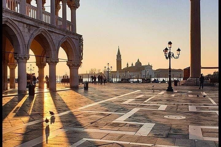 Venice Doge's Palace and Bridge of Sighs Guided Tour