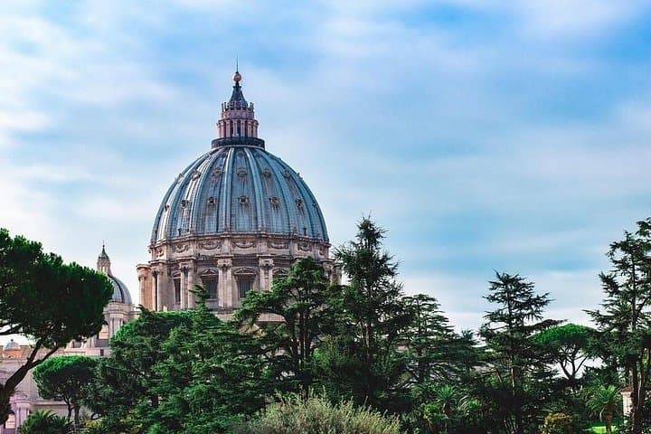 St. Peter’s Guided Tour with Optional Dome Climb in Roma