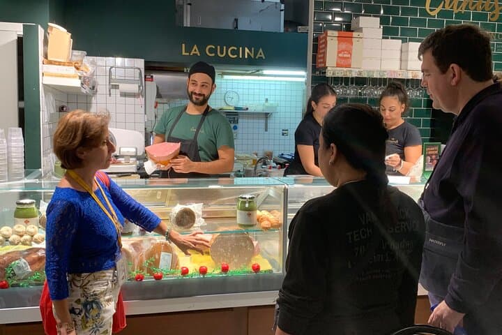 Discover delicacies unknown to tourists