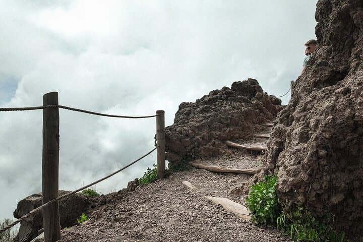 From Naples to Vesuvius: Bus, Ticket and Smart Audio Guide