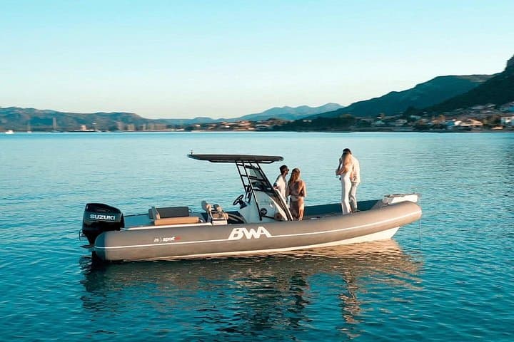 Boat trip in Villasimius: Route to Punta Molentis