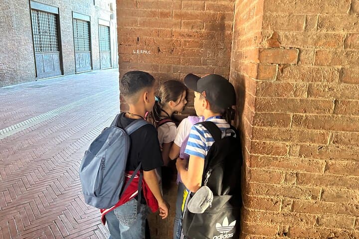 Bologna Fun Guided Private Siteseeing Tour for Kids and Families