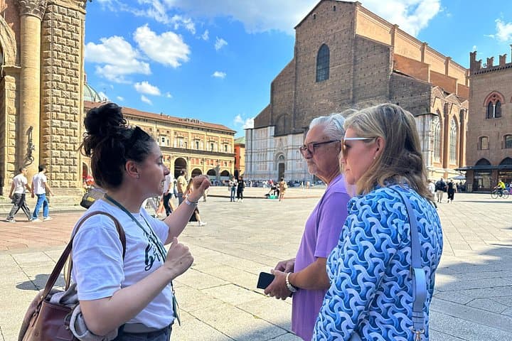 Best of Bologna Private Guided City Tour of Must-see Sites