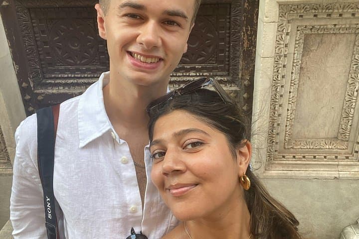 Pisa Romantic Quest: Solve the Curse of Rosa