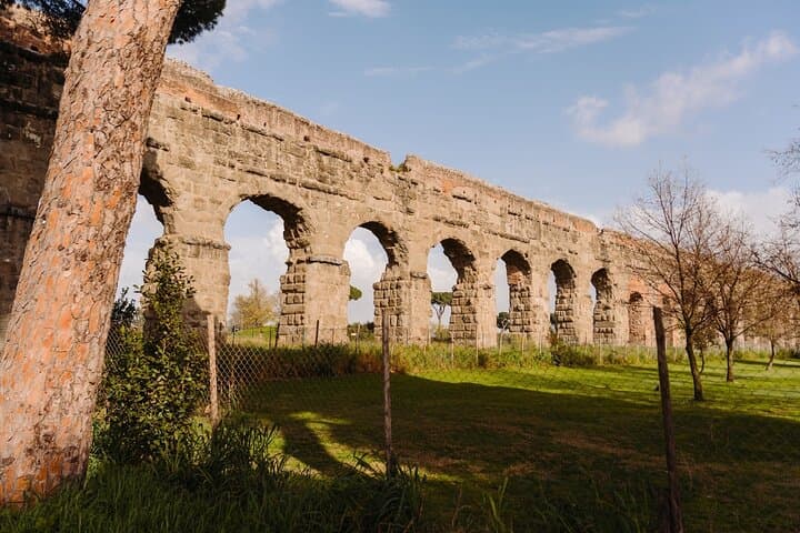 Rome Underground: Catacombs Tour, Aqueducts and Appian Way