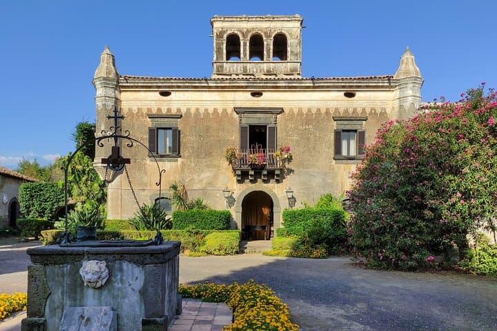 Castle of the Slaves / Villa Corleone