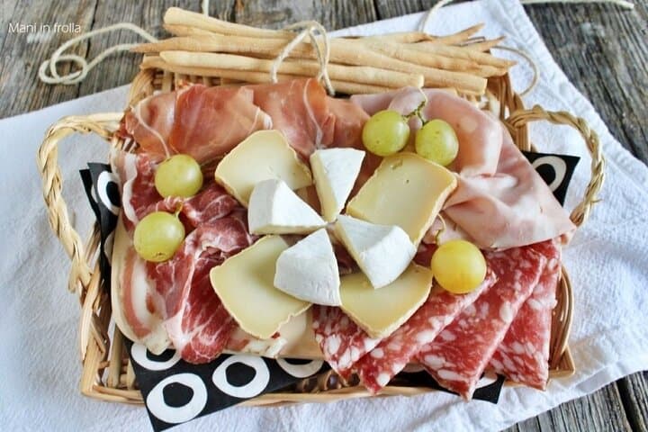 Private Tour: Naples Food Tasting Tour by Vintage Fiat 500/600