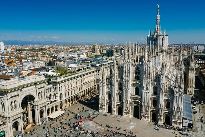 Piazza del Duomo aerial view