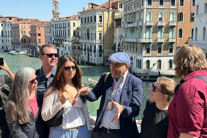 On rialto Bridge