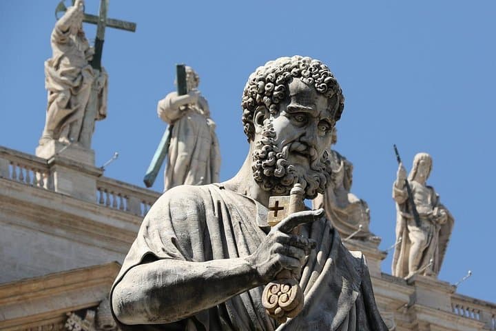 St. Peter's Basilica and Tombs of the Popes - Guided Tour