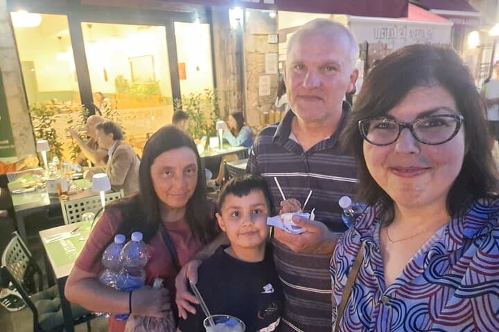 Authentic Full dinner & Wine Experience with a Sommelier in Pisa