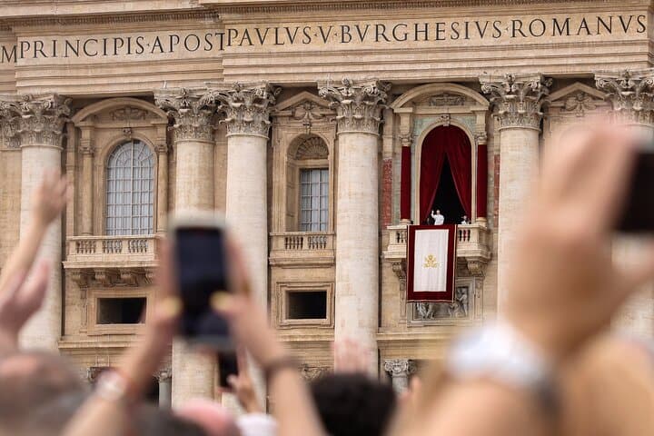Papal Audience and Vatican Museums Tour