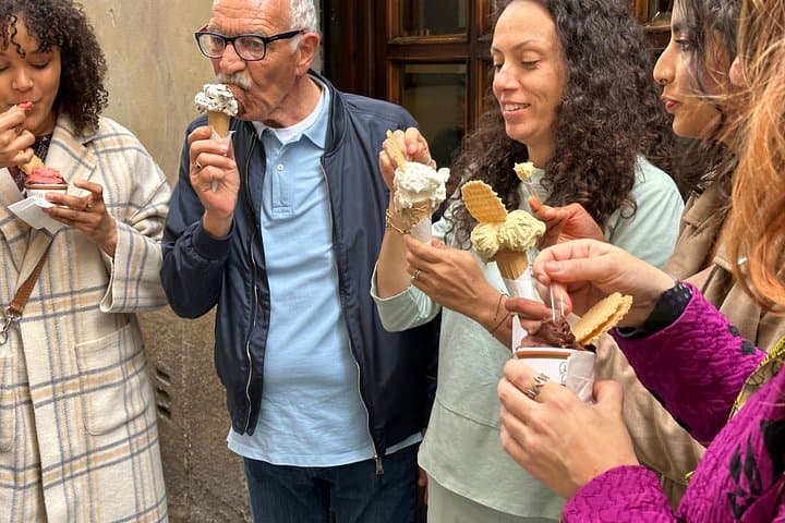Florence Food Tour: Home-Made Pasta, Truffle, Cantucci, Olive Oil, Gelato