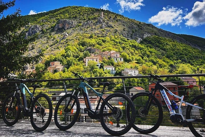 E-bike between towers and medieval villages at the foot of Sirente Abruzzo