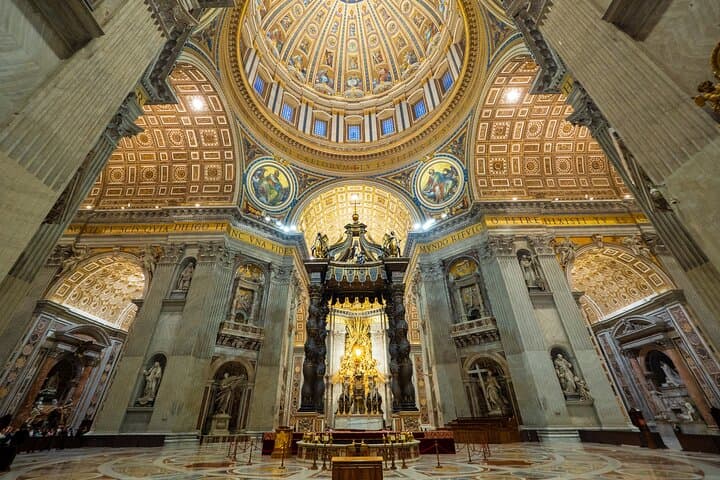 St. Peter's Basilica Reserved Entrance Tour + Castel Sant’Angelo
