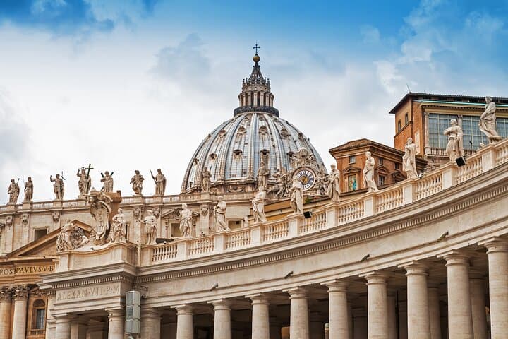 St. Peter's Basilica Reserved Entrance Tour + Castel Sant’Angelo