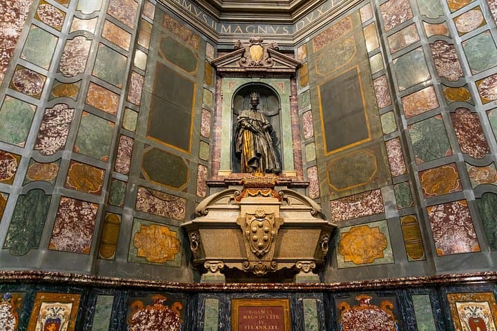 Florence: Guided Tour Medici Family Secrets, Chapels and History