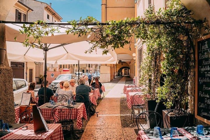 Traditional Italian Trattoria