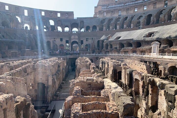 Colosseum Arena Tour with Palatine Hill & Roman Forum Access