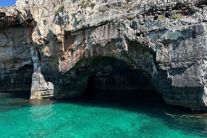 Visit to the caves of Santa Maria di Leuca - Tour of the two seas