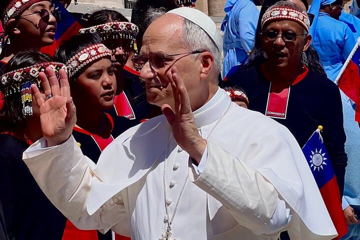 Papal Audience in Rome Private Tour with Pope Leo XIV in Rome