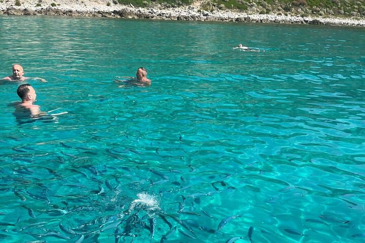 Tour from Tropea to Capo Vaticano with snorkeling Maximum 10 people