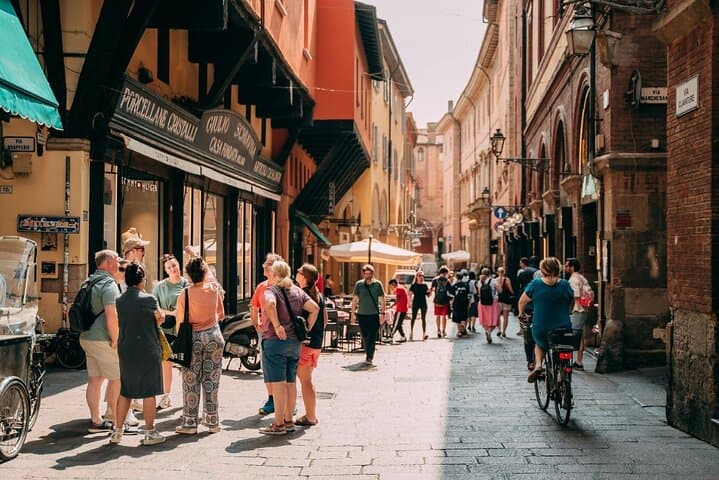 Bologna Small Group Walking Tour with Archiginnasio