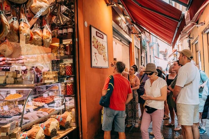 Bologna Small Group Walking Tour with Archiginnasio