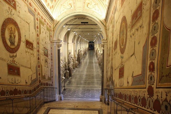 Vatican Museum Sistine Chapel Guided Tour SKIP THE LINE