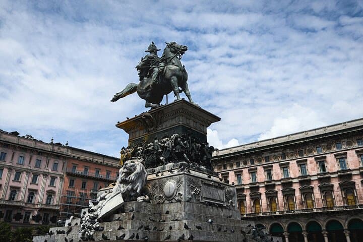 The Empire and Art Tour of Milan with Self Guided Mobile App