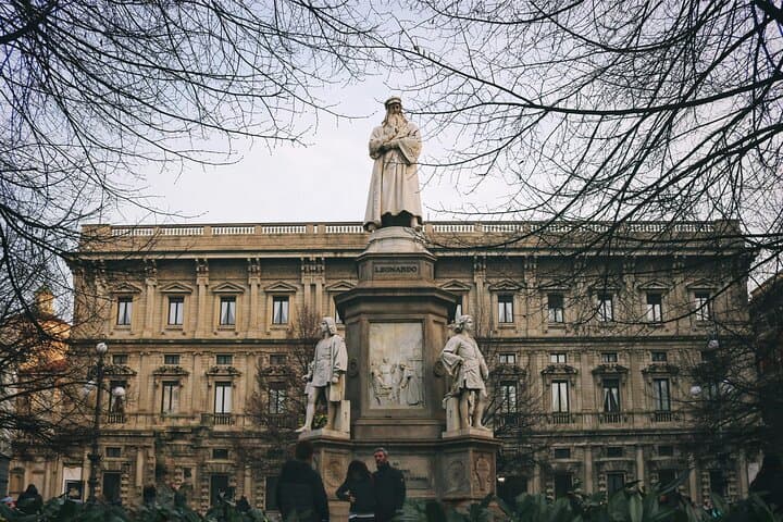The Empire and Art Tour of Milan with Self Guided Mobile App