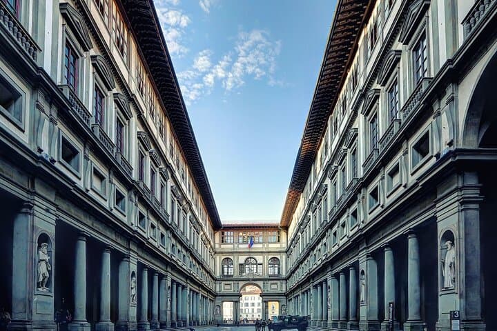 Private Tour Uffizi, Pitti Palace Vasarian Corridor & Royal Halls