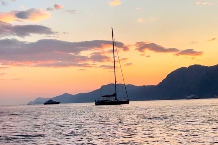 Positano shared sunset by boat with aperitif
