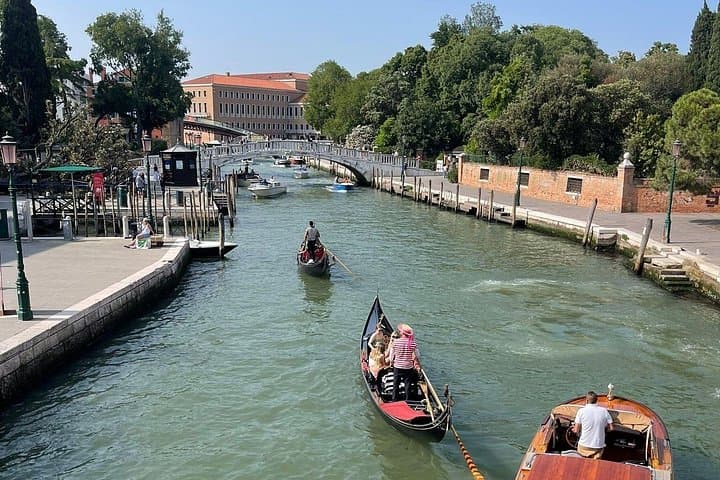 Transfer to Venice area - Private & Relaxed Experience
