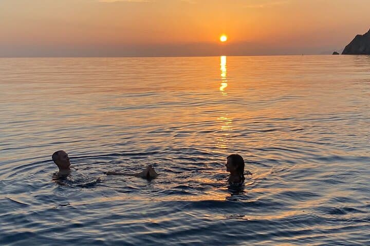 Small Group Cinque Terre Sunset Boat Tour with Prosecco and Swim