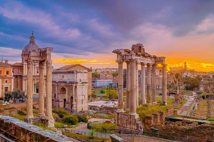Rome at Sunset: Colosseum & Trevi Fountain Group Tour