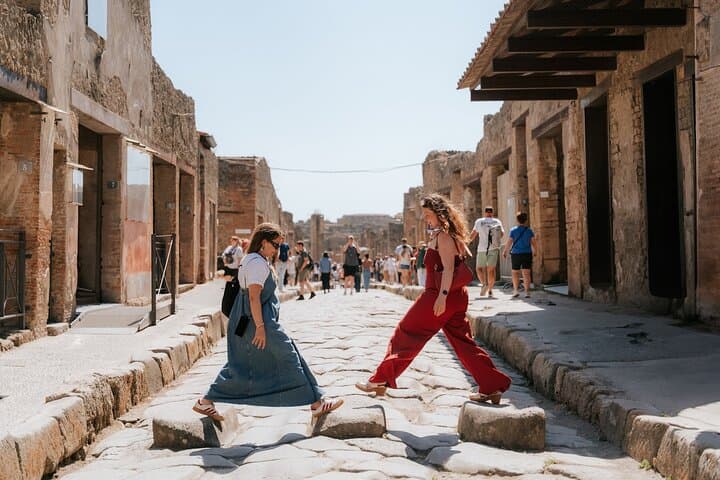 Pompeii Tour & Amalfi Coast Day Trip from Rome