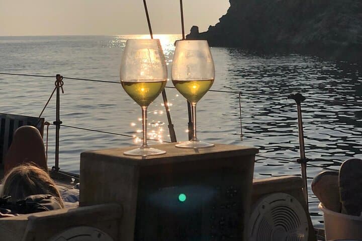 Boat Snorkeling with Aperitif on Board at Sunset