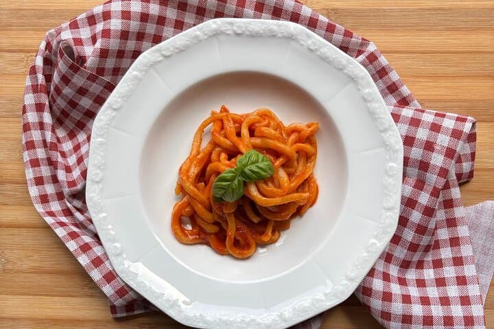Cortona Cooking Class: Make Fresh Pasta or Pizza with Giada